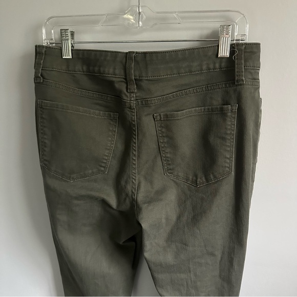 St. John's Bay Skinny Leg Jeans, Olive Army Green Size 10 | Cotton blend - Picture 8 of 9
